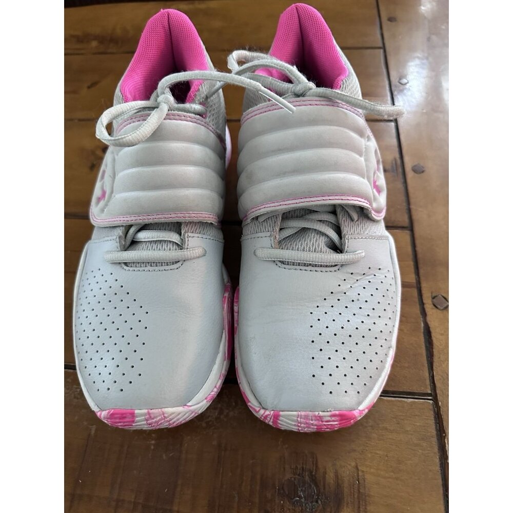 Under Armour Athlete Shoes Pink and White Size 6Y Youth
